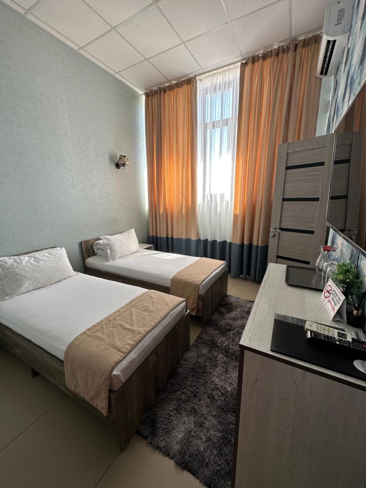 Tarlan Hotel Aktau  Kültér fotó